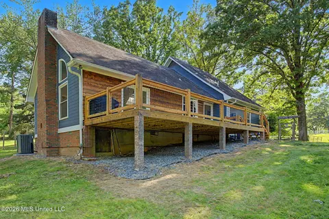 Exterior - 66 S Robertson Rd, Hernando, MS 38632 photo 5 of 7