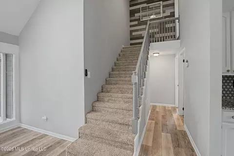Entry Way - 66 S Robertson Rd, Hernando, MS 38632 photo 3 of 4