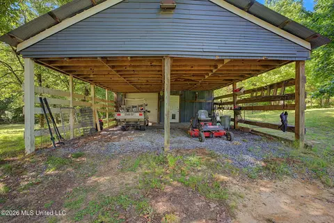 Exterior - 66 S Robertson Rd, Hernando, MS 38632 photo 7 of 7