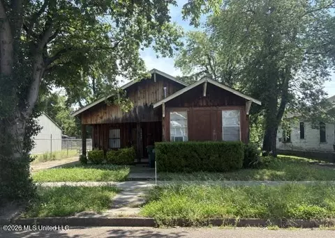 709 Henderson St, Greenwood, MS 38930