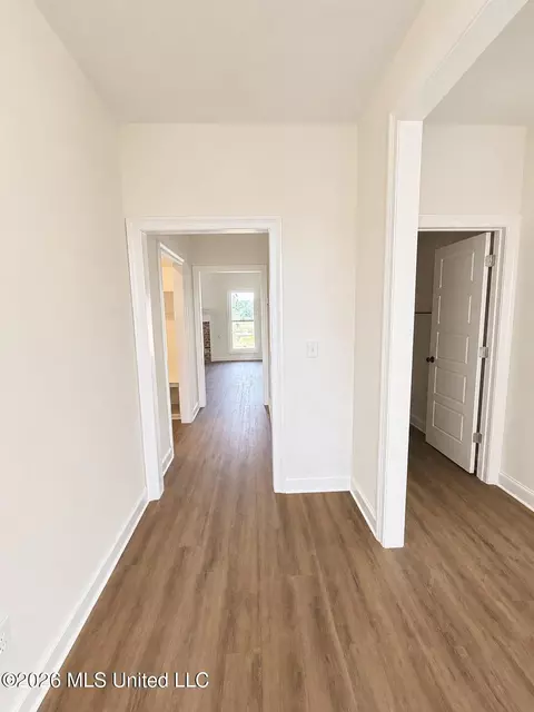 Entry Way - 704 Kathleen Dr, Canton, MS 39046 photo 2 of 3