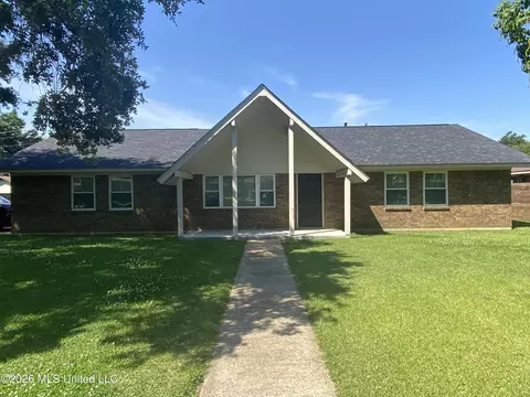 2044 Viking St, Vidalia, LA 71373