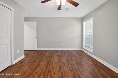 Bedroom - 1127 Oak Glen Pl, Jackson, MS 39212 photo 4 of 5
