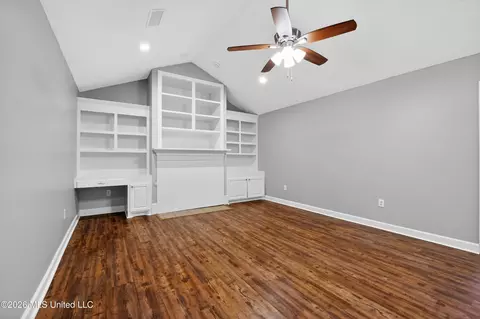 Living - 1127 Oak Glen Pl, Jackson, MS 39212 photo 10 of 10