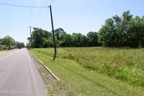 E Krebs Avenue, Pascagoula, MS 39567