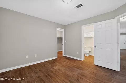 Bedroom - 4253 Cypress Dr, Jackson, MS 39212 photo 4 of 9