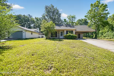 Exterior - 4253 Cypress Dr, Jackson, MS 39212 photo 3 of 4