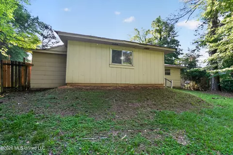 Exterior - 1439 Gibralter Dr, Jackson, MS 39204 photo 1 of 4