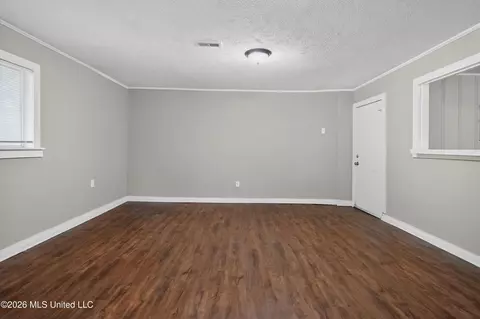 Living - 1439 Gibralter Dr, Jackson, MS 39204 photo 3 of 4