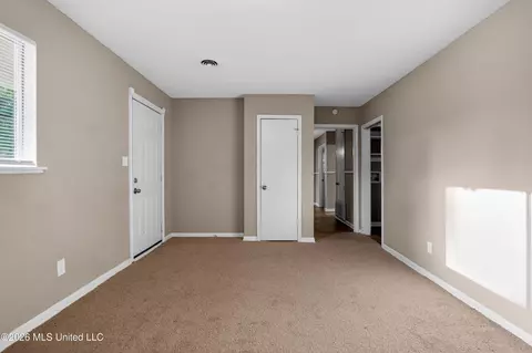 Bedroom - 1439 Gibralter Dr, Jackson, MS 39204 photo 9 of 11