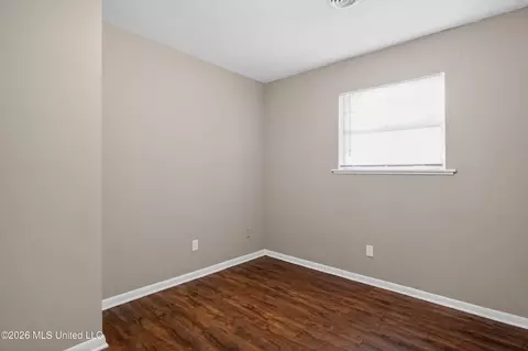 Bedroom - 1439 Gibralter Dr, Jackson, MS 39204 photo 2 of 11