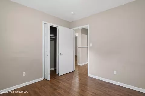 Bedroom - 1439 Gibralter Dr, Jackson, MS 39204 photo 5 of 11