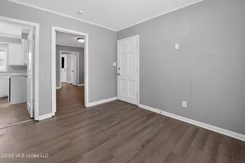Entry Way - 609 Belvedere Rd, Jackson, MS 39206 photo 4 of 5