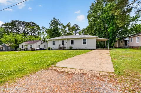 609 Belvedere Rd, Jackson, MS 39206