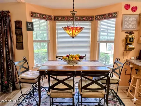 Dining - 16725 E Highway 4, Senatobia, MS 38668 photo 1 of 1