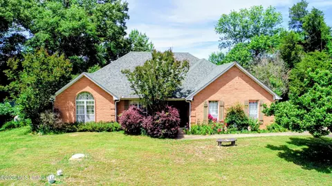 16725 E Highway 4, Senatobia, MS 38668
