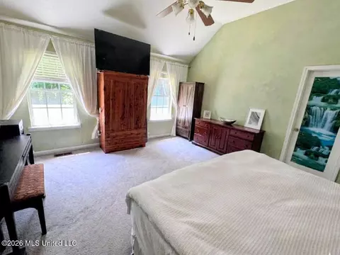 Bedroom - 16725 E Highway 4, Senatobia, MS 38668 photo 2 of 4