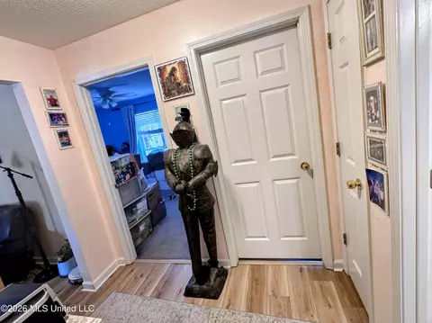 Entry Way - 16725 E Highway 4, Senatobia, MS 38668 photo 1 of 1