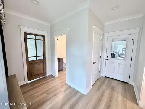 Entry Way - 2410 Timber Ln, Lucedale, MS 39452 photo 3 of 6