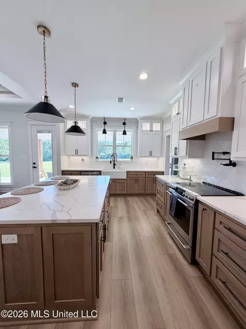 Kitchen - 2410 Timber Ln, Lucedale, MS 39452 photo 2 of 4