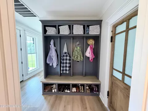 Entry Way - 2410 Timber Ln, Lucedale, MS 39452 photo 2 of 6