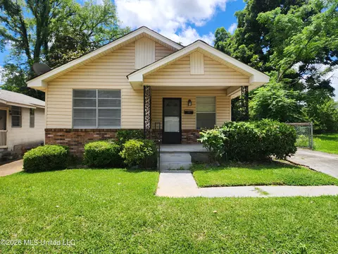 1115 Pansy St, Jackson, MS 39213