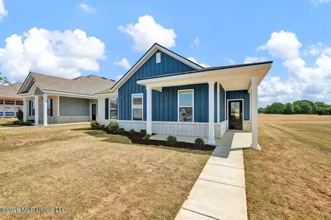 8248 Bankhead Dr, Olive Branch, MS 38654