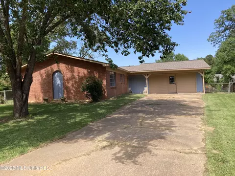 110 Bingo Cir, Pearl, MS 39208