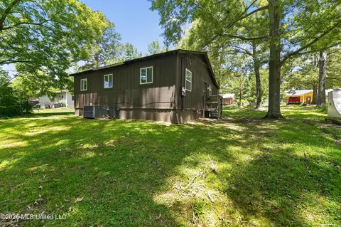 Exterior - 119 Martin Rd, Brandon, MS 39042 photo 3 of 5
