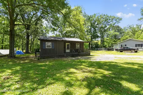 Exterior - 119 Martin Rd, Brandon, MS 39042 photo 2 of 5