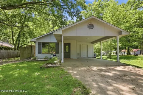 207 Martin Rd, Brandon, MS 39042