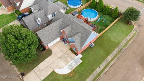 View/Area - 1262 Greenwich Dr, Hernando, MS 38632 photo 1 of 7