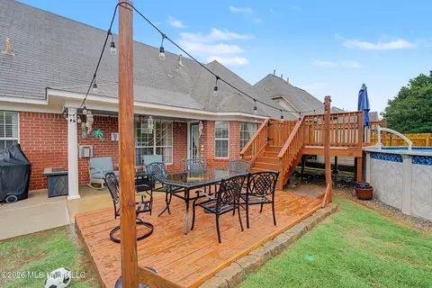 Exterior - 1262 Greenwich Dr, Hernando, MS 38632 photo 5 of 7