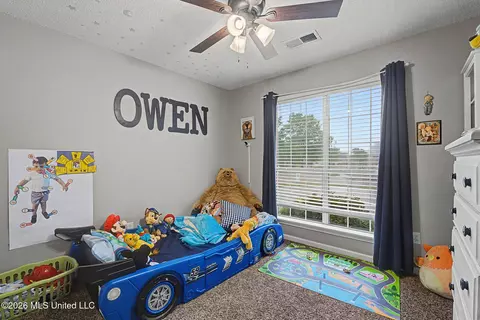 Bedroom - 1262 Greenwich Dr, Hernando, MS 38632 photo 2 of 3