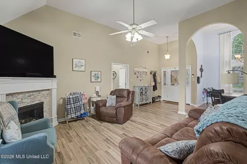 Other - 1262 Greenwich Dr, Hernando, MS 38632 photo 3 of 7