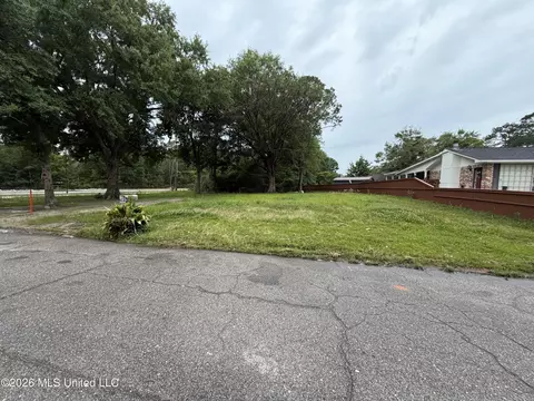 5505 Collingswood Blvd, Gautier, MS 39553