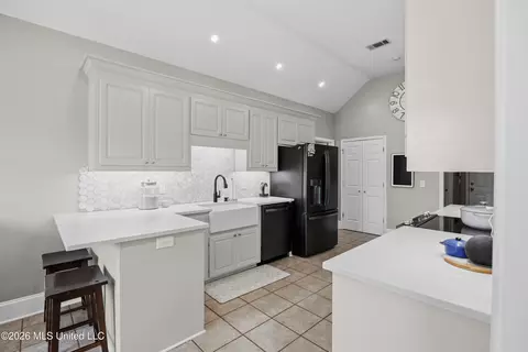 Kitchen - 134 Bradfield Rd, Madison, MS 39110 photo 1 of 3