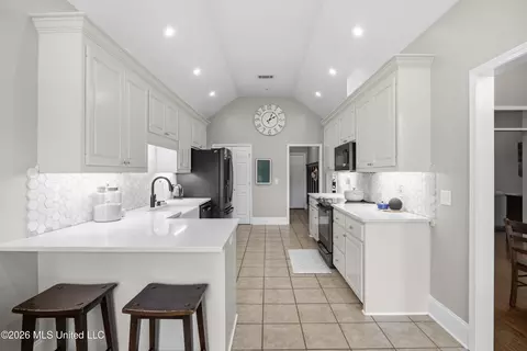 Kitchen - 134 Bradfield Rd, Madison, MS 39110 photo 3 of 3