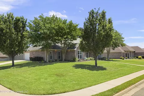 Exterior - 134 Bradfield Rd, Madison, MS 39110 photo 2 of 6
