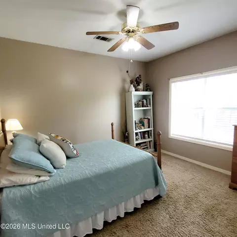 Bedroom - 500 Parkview Cv, Brandon, MS 39047 photo 6 of 10