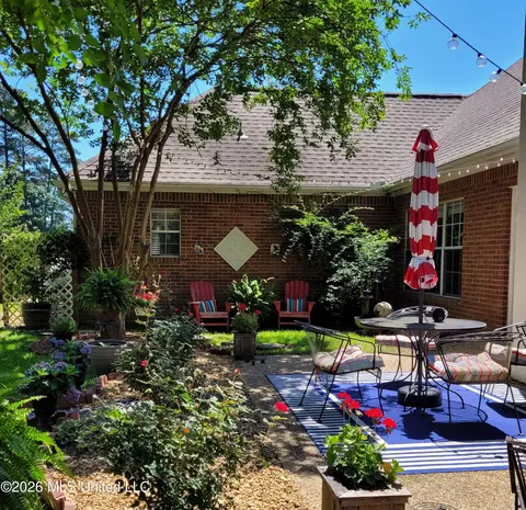 Exterior - 500 Parkview Cv, Brandon, MS 39047 photo 2 of 3
