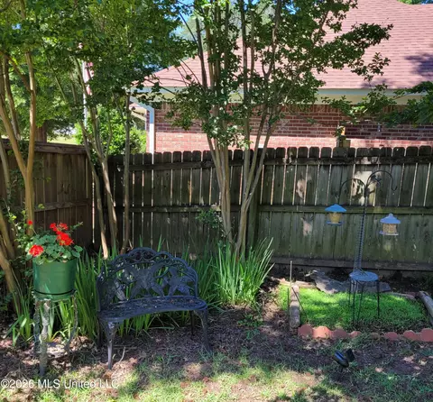 Exterior - 500 Parkview Cv, Brandon, MS 39047 photo 3 of 3