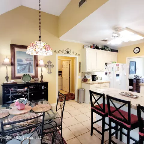 Kitchen - 500 Parkview Cv, Brandon, MS 39047 photo 1 of 5