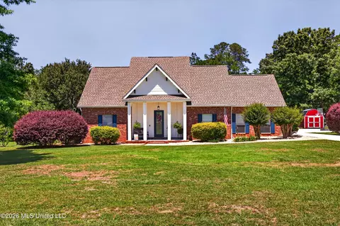 15452 Village Cir, Biloxi, MS 39532