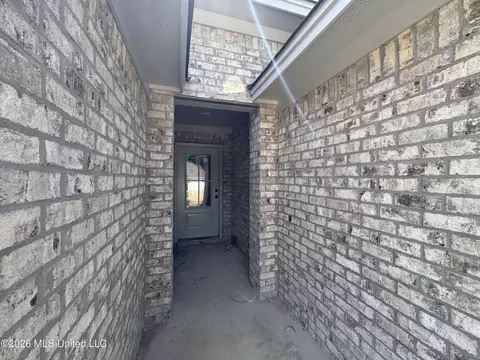 Entry Way - 523 Stone Brook Pl, Brandon, MS 39042 photo 1 of 5