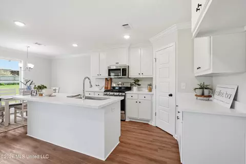 Kitchen - 523 Stone Brook Pl, Brandon, MS 39042 photo 1 of 1