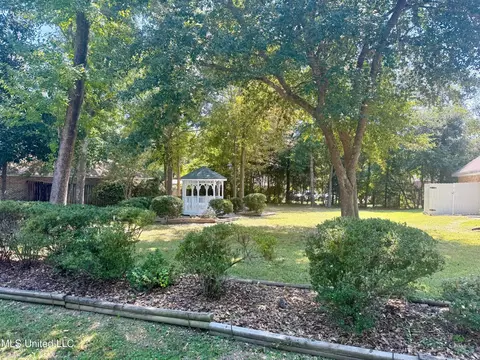 7943 Lanai St, Diamondhead, MS 39525