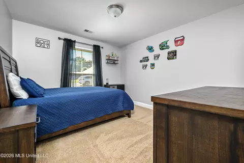 Bedroom - 2126 Great Barrington Pl, Nesbit, MS 38651 photo 4 of 8