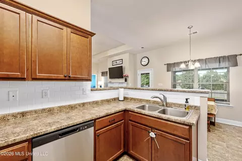Kitchen - 2126 Great Barrington Pl, Nesbit, MS 38651 photo 5 of 5