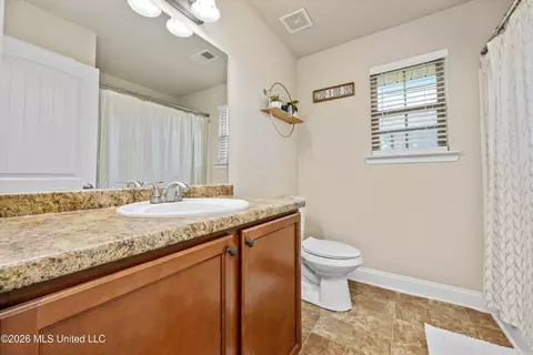 Bath - 2126 Great Barrington Pl, Nesbit, MS 38651 photo 3 of 3